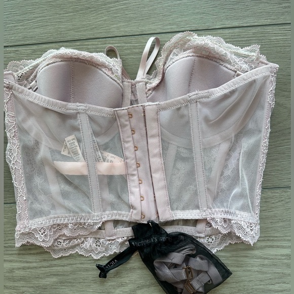 VICTORIA SECRET LAVENDER FLORAL BUSTIER - Picture 6 of 6